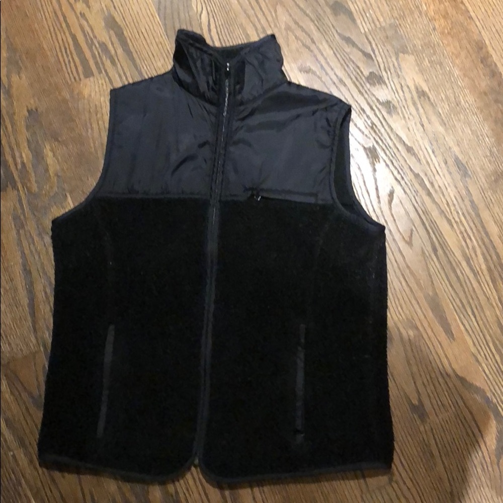 Women’s GAP vest